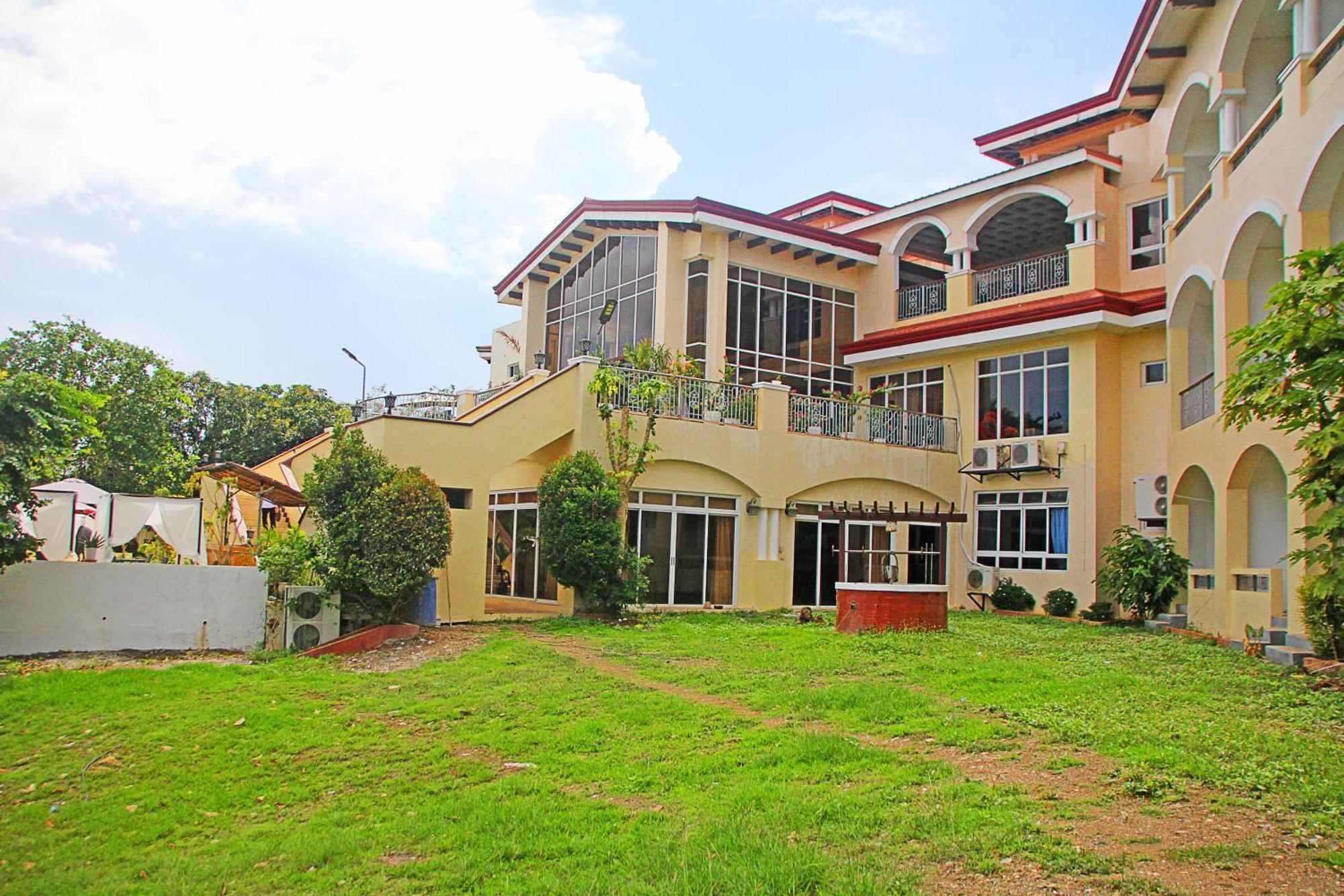 Hotel Palacio Puerto Princesa Exterior foto